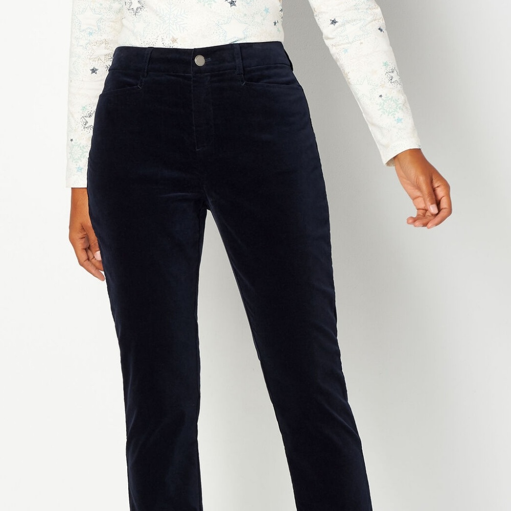Lauren Jean Company Women's Jean Cut Black Corduroys